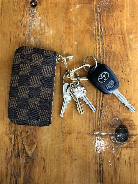 louis vuitton wallet key holder|louis vuitton keychain holder.